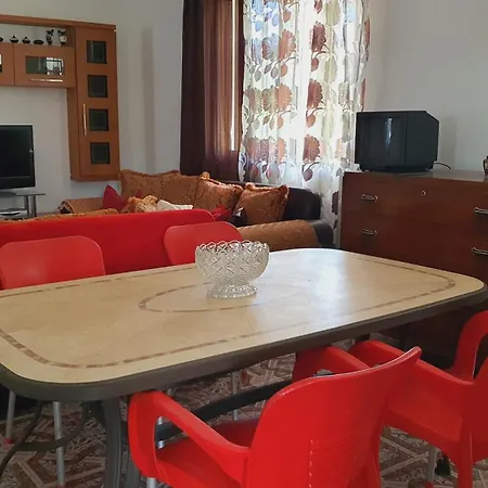 Sherifi Guest house *